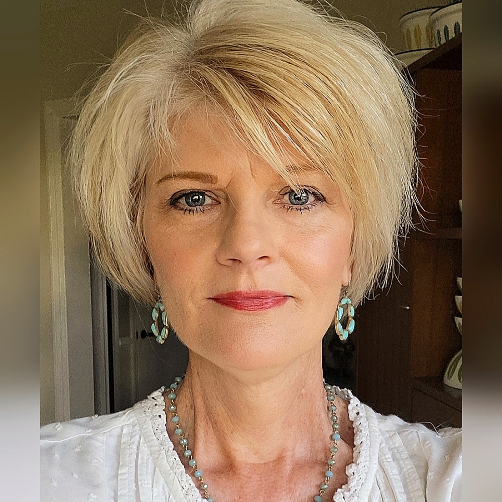 Meet your Posher, Sandi